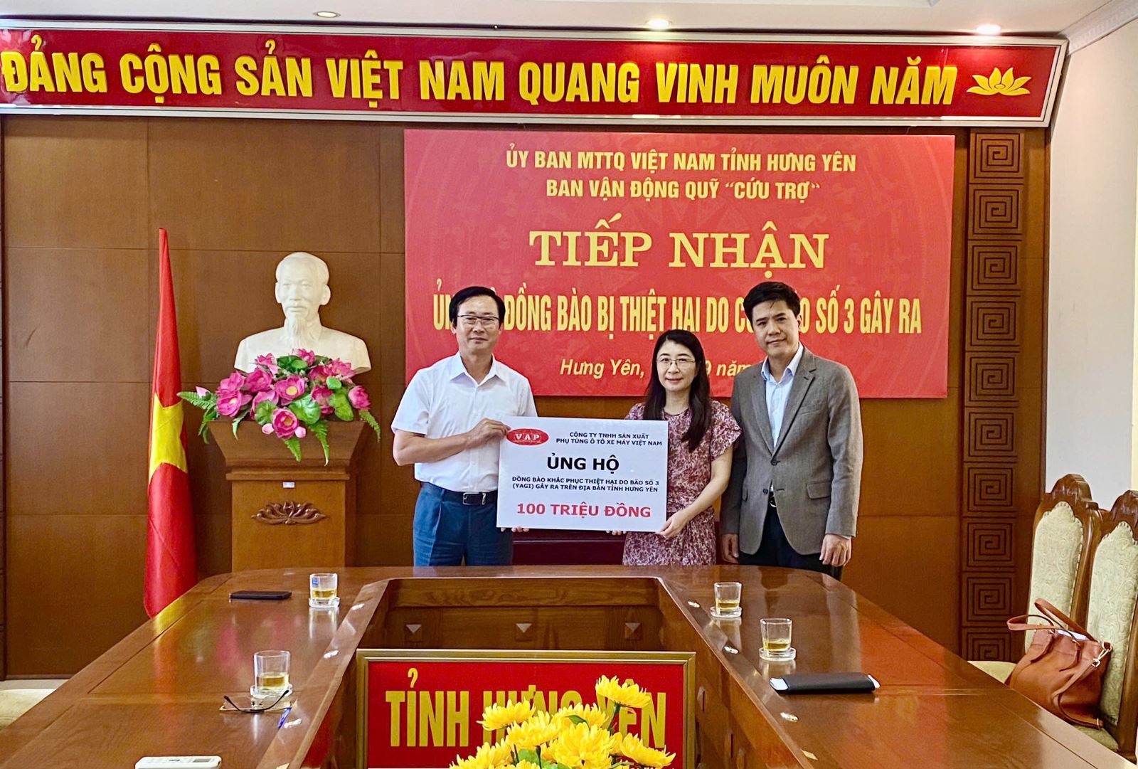 Hưng Yên: Tiếp tục tiếp nhận gần 200 triệu đồng ủng hộ đồng bào bị thiệt hại do bão số 3 gây ra