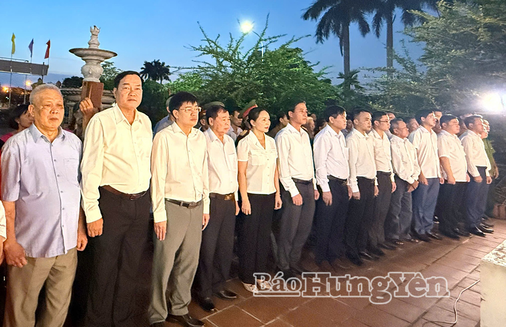 Phường Trà Lý: Thắp nến tri ân các anh hùng liệt sĩ