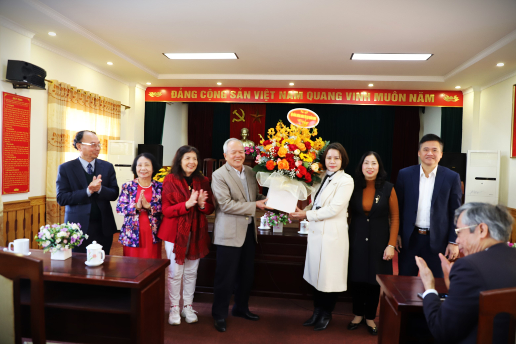 Tổ chức gặp mặt Hội đồng hương Hưng Yên tại tỉnh Quảng Ninh về thăm quê